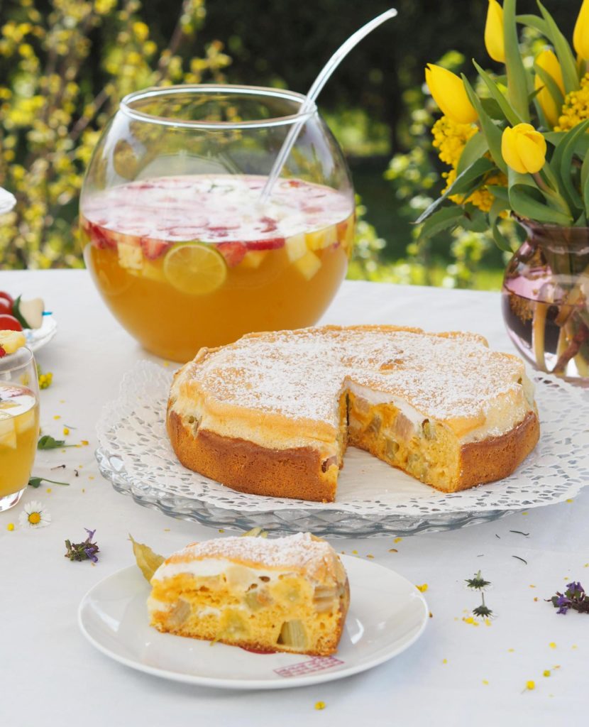 Rhabarberkuchen-Baiserhaube