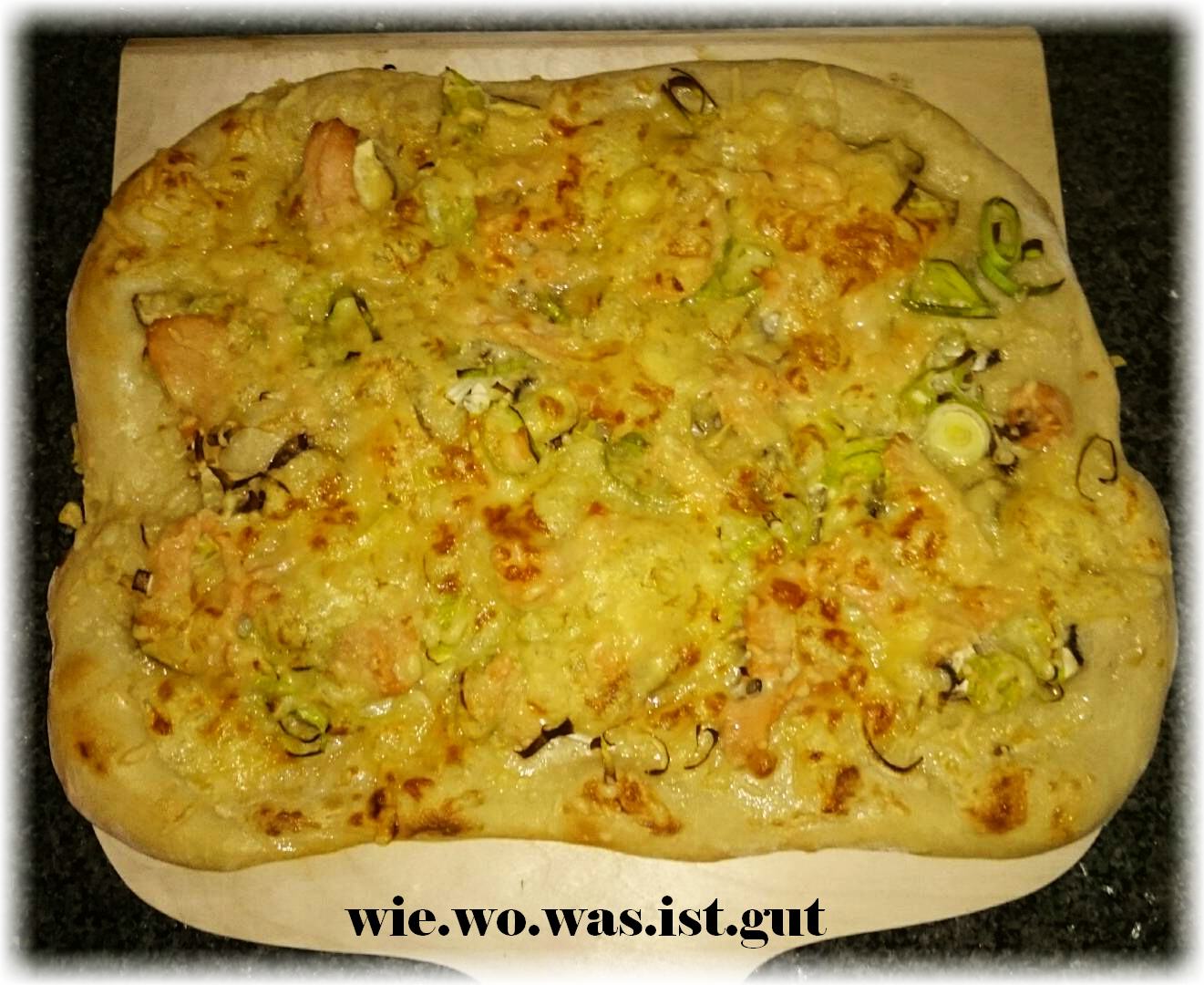 Flammkuchen - schnell, lecker und schön kross - Wiewowasistgut