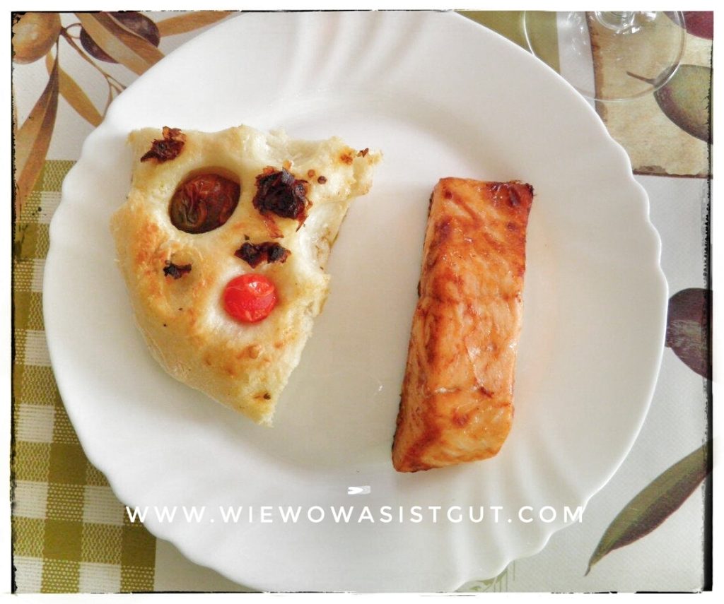 Tomaten-Focaccia-mit-getrockneten-Tomaten-buonissimo