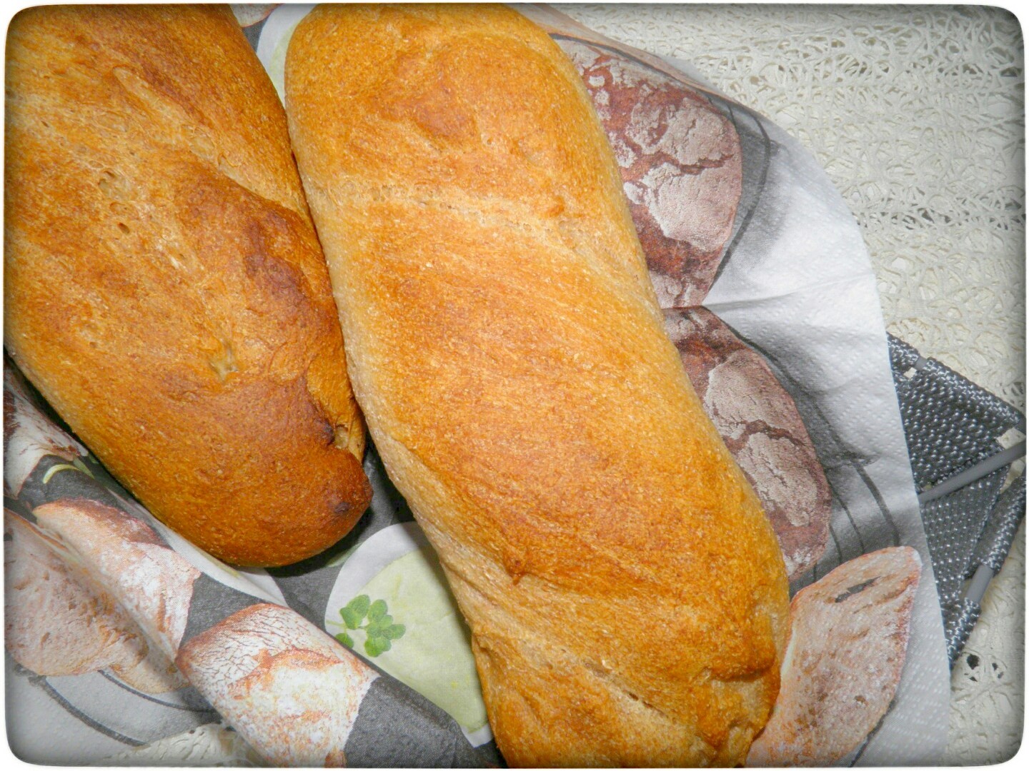 Dinkel-Vollkorn-Baguette - gesund genießen mit dem Thermomix ...