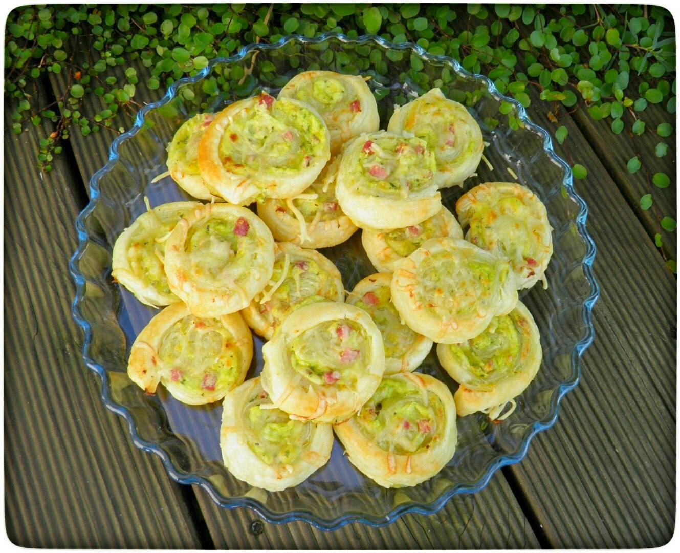 Bärlauch-Schinken-Schnecken mit Blätterteig aus dem Thermomix ...