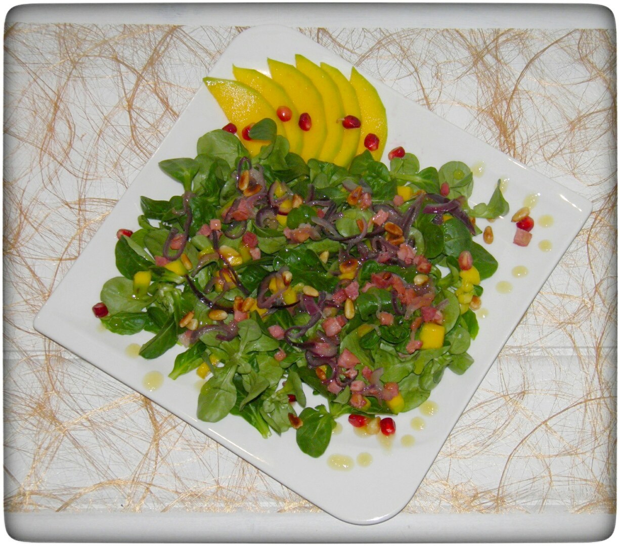 Feldsalat mit Schinkenwürfeln &amp; Balsamico - Regionalprodukte von EDEKA ...
