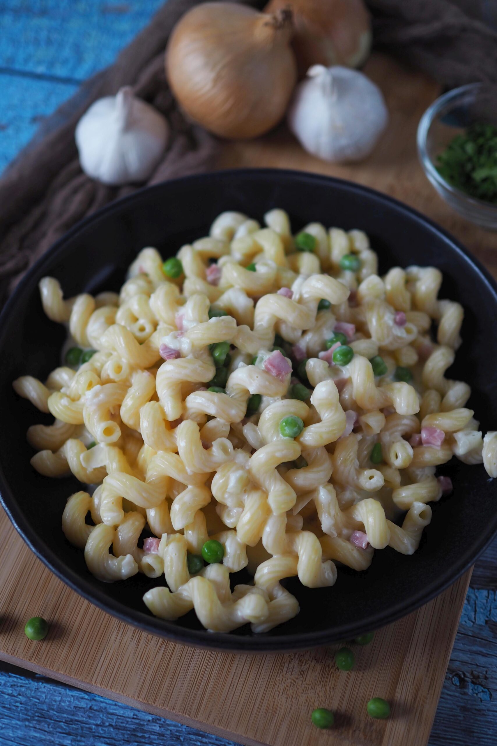 Schnelle Schinken-Sahne-Nudeln für´s Mittagessen - Wiewowasistgut