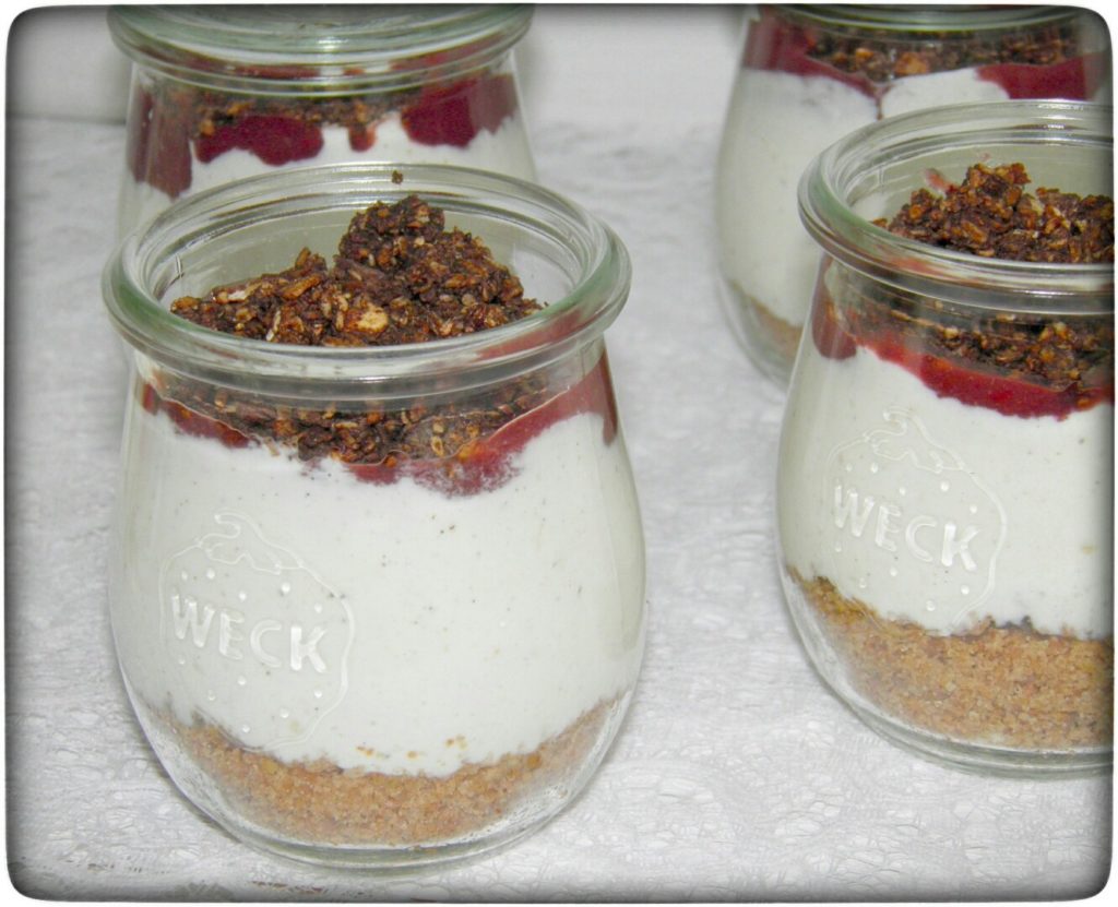Weihnachtliches-Schicht-Dessert-im-Glas