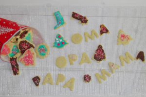 Backen-mit-Kindern-bester-Keksteig-zum-Ausrollen-Ausstechen-aus-dem-Thermomix