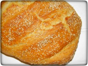 Sesamkruste-ein-leckeres-Dinkel-Sauerteig-Brot-aus-dem-Thermomix