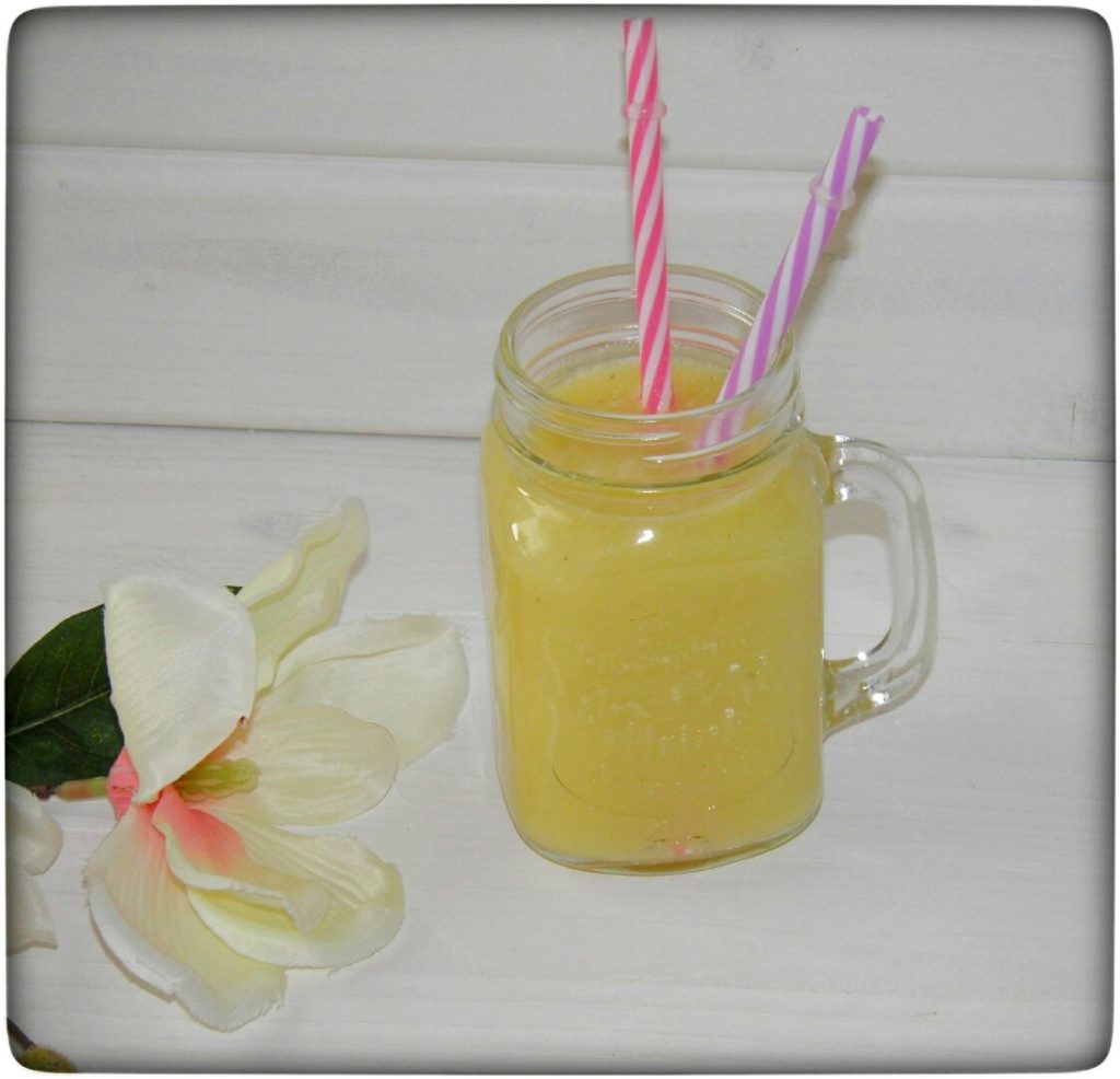 Birnen-Ananas-Ingwer-Smoothie