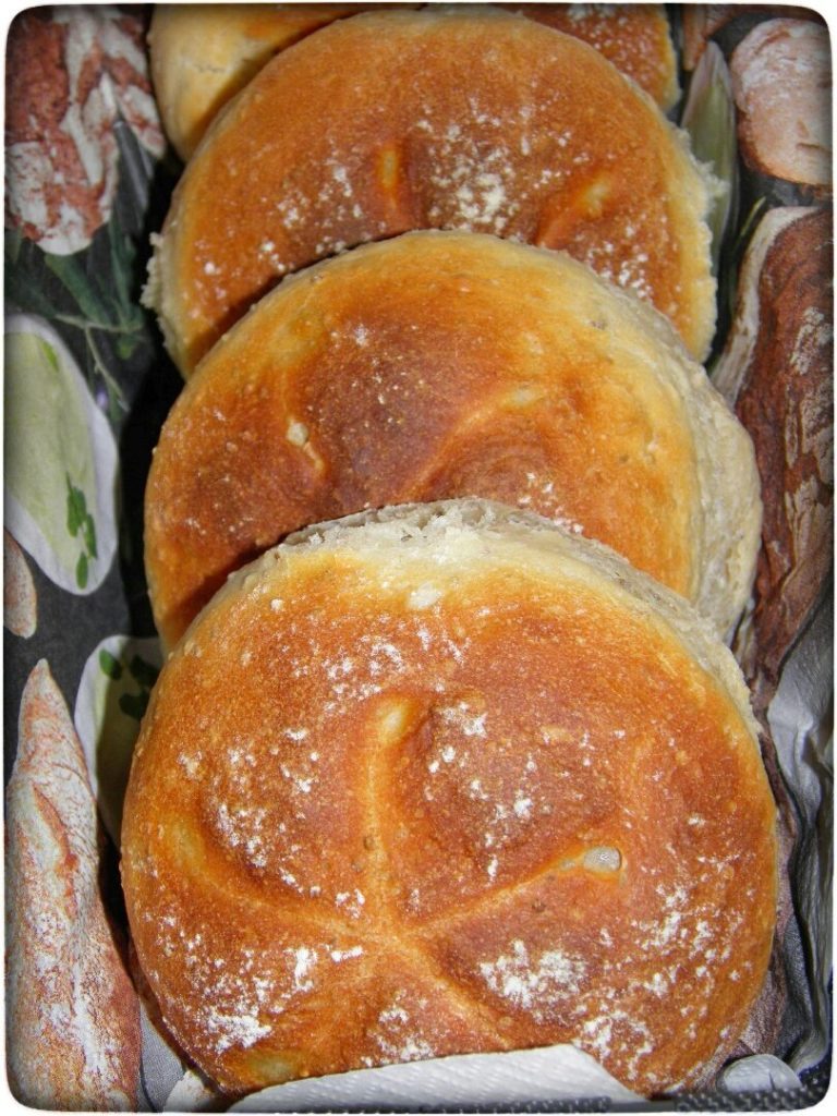 Schnelle-Chia-Frühstücksbrötchen-aus-dem-Thermomix-kurze-Gehzeit