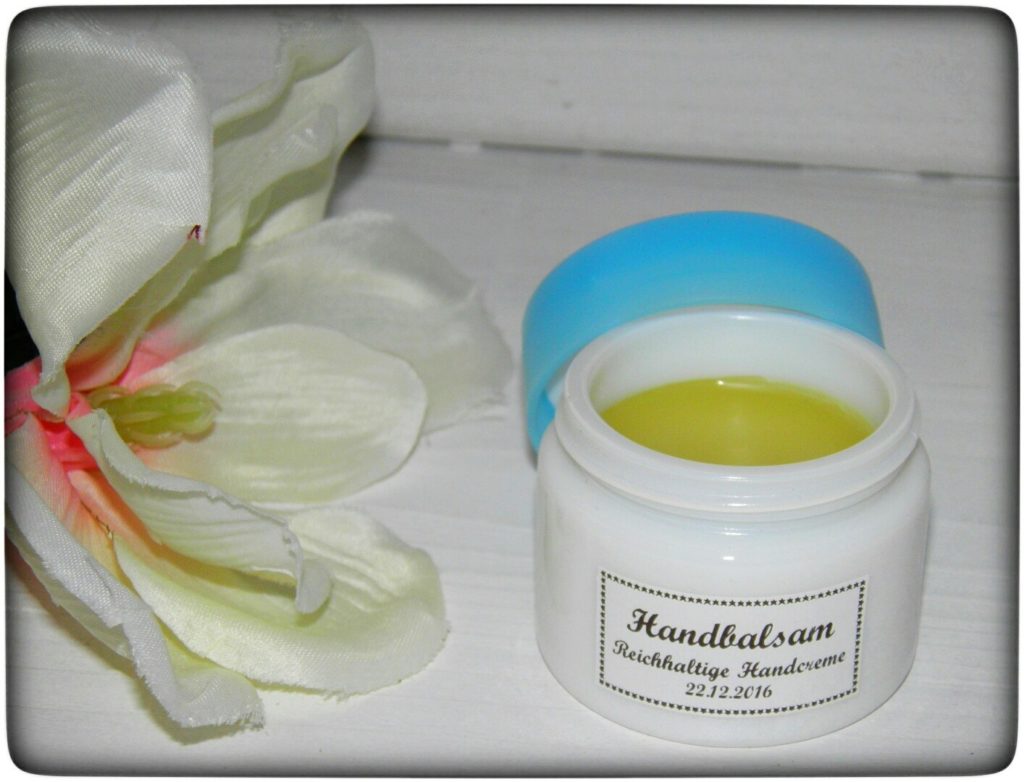 Hand-und-Nail-Balm-für-trockene-und-rissige-Hände