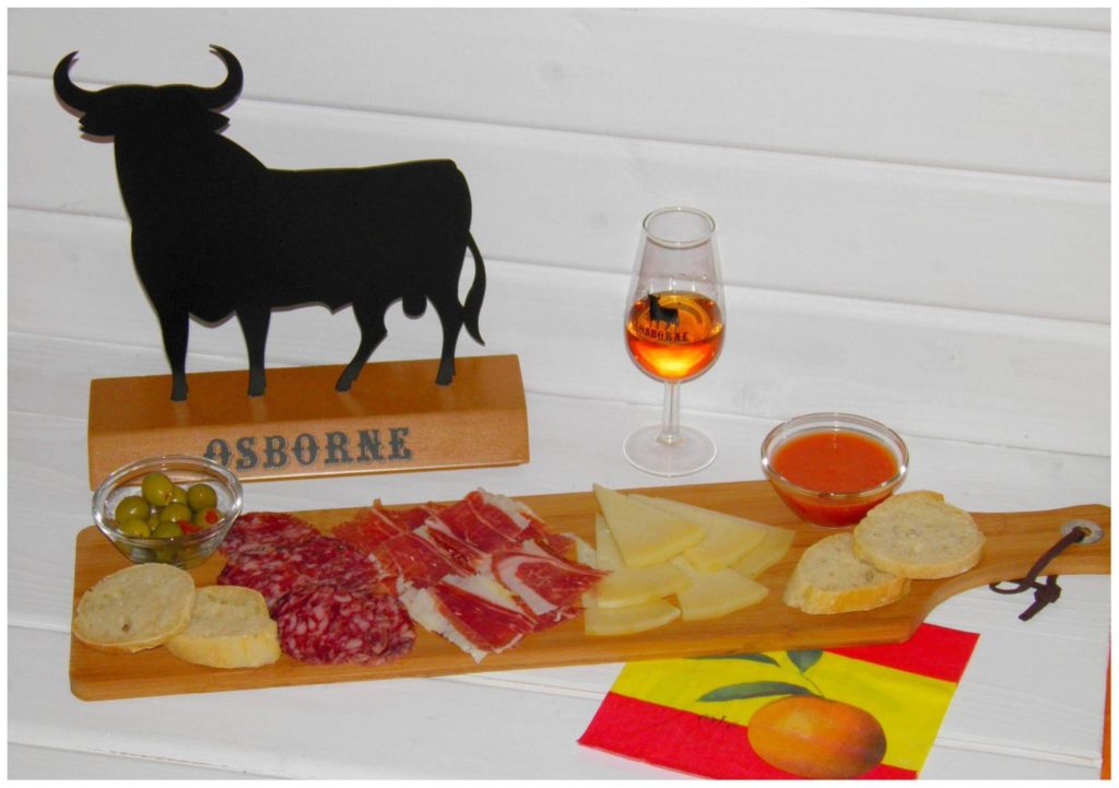 Thermomix-spanische-Tapas-lecker-Tumaca-Jamon-Queso-Salami