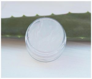 DIY-Aloe-Vera-Gel-bei-Sonnenbrand-aus-dem-Thermomix