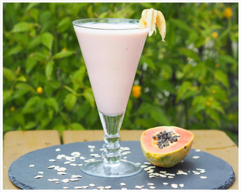 Papaya-Colada–Eiweißshake-ohne-Zusätze-nach-dem-Sport-Thermomix