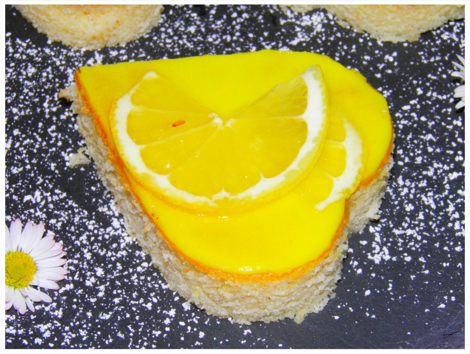 Zitronenherzen-leckeren-Zitronenkuchen-mit-Guss-Thermomix - Wiewowasistgut