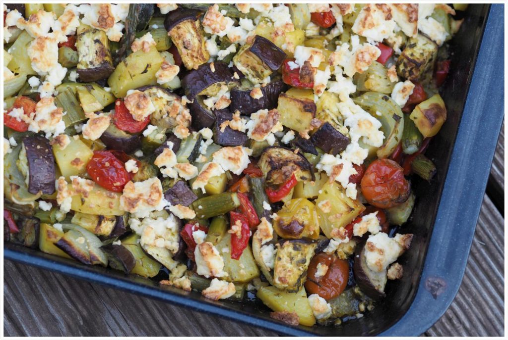 Veggie-vegetarisch-buntes-ofengemuese-mit-feta-gratin-gemuese