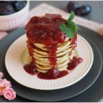 vegane-bananen-pancakes-mit-kompott