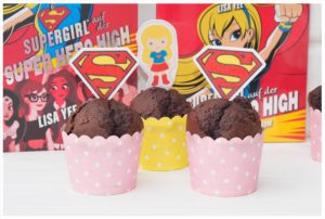 supergirl-schoko-muffins-dc-super-hero-girls