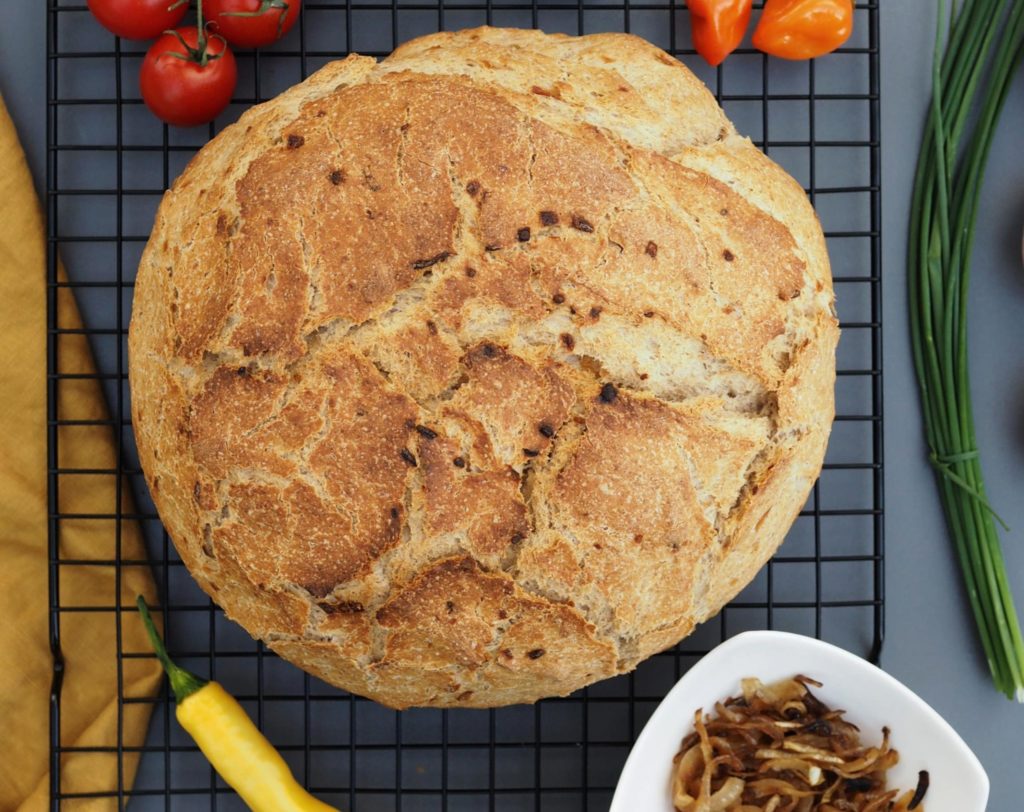 aromatisches-zwiebelbrot-brotzeit-roggen-dinkel