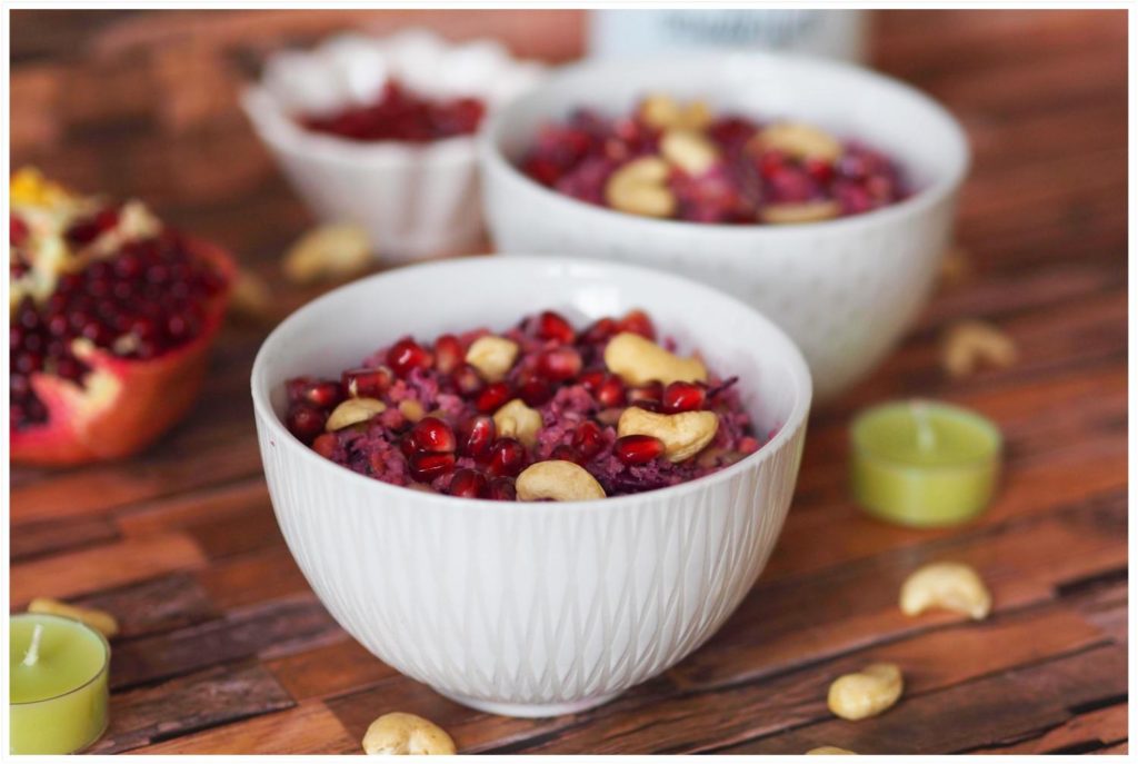 bunter-rohkostsalat-mit-granatapfel-und-cashewkernen