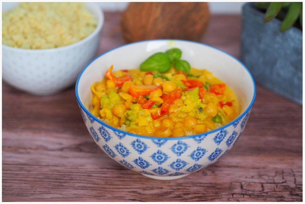 low-carb-blumenkohlreis-kichererbsen-curry-vegan-