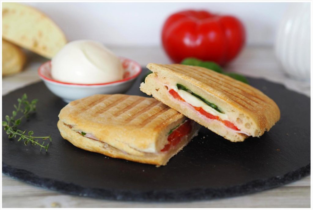 selbstgemachtes-panini-brot-kontaktgrill