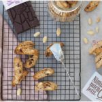 schoko-mandel-cantuccini-italienisches-mandelgebaeck-mychoco