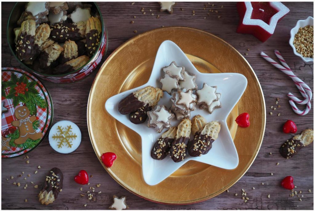 weihnachten-spritzgebaeck-mit-schokolade-zimtsterne-plaetzchen