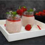 selbstgemachter-erdbeer-pudding-ohne-tuetchen-erdbeeren-erdbeermus-protein