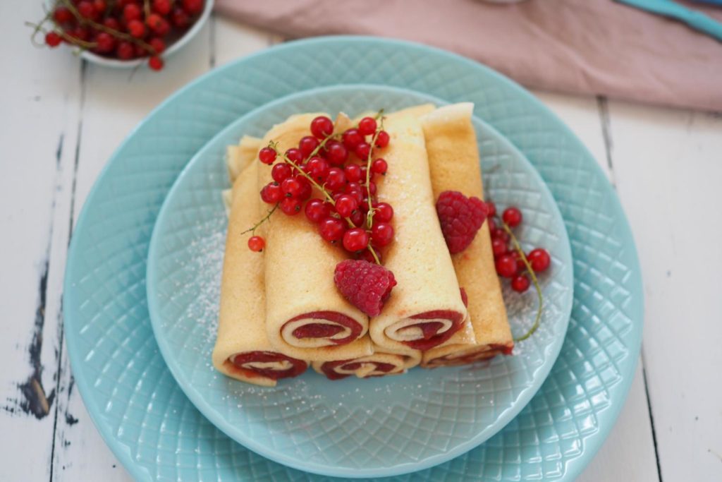 Dinkel-Pfannkuchen (ohne Zucker) &amp; zuckerfreie Beeren-Marmelade ...