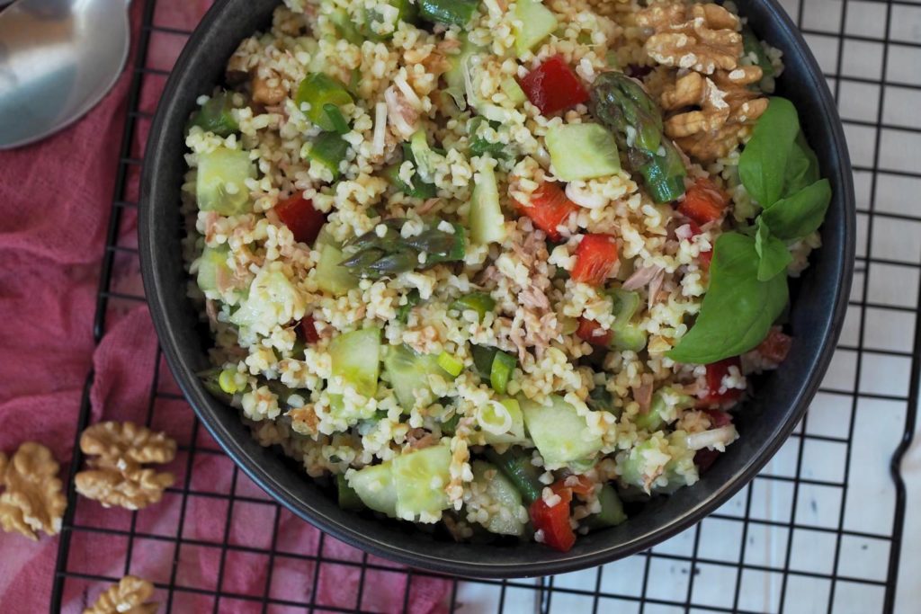 Bulgur-Salat mit grünem Spargel - Wiewowasistgut