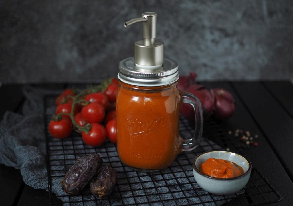 zum-grillen-zuckerfreier-dattelketchup