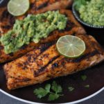 grilllachs-mit-avocado-salsa