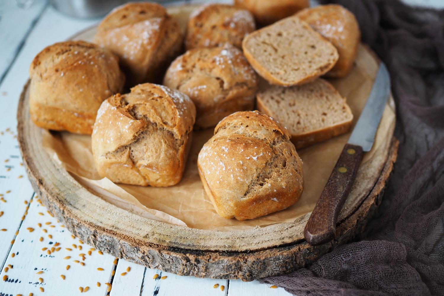 Vollkorn-Mini-Brötchen mit Übernachtgare - Wiewowasistgut