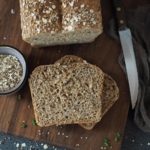 kerniges-dinkel-vollkornbrot-mit-saaten