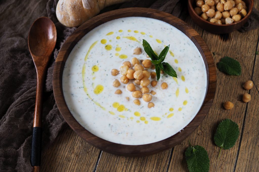 tuerkische-joghurtsuppe-kalt