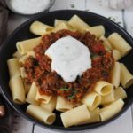 tuerkische-pasta-mit-joghurt