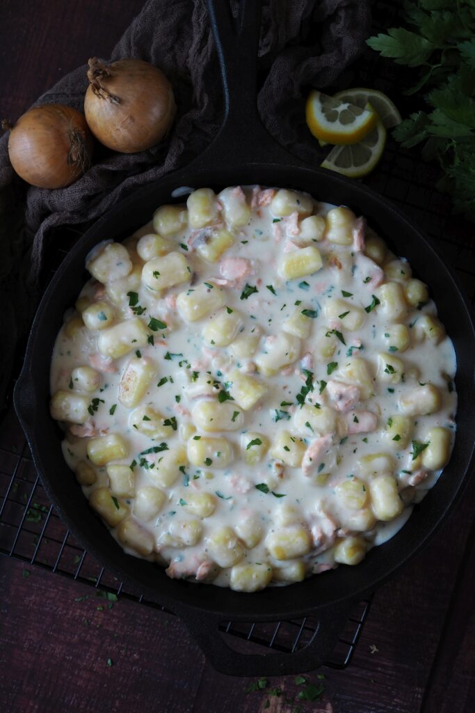 one-pot-gnocchi-lachs-pfanne