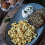 protein-fruehstueck-ruehrei-mit-huettenkaese