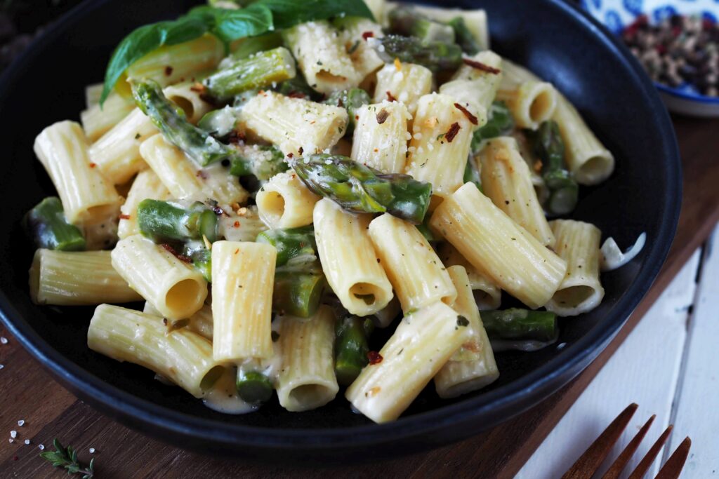 Cremige Spargel-Parmesan-Pasta