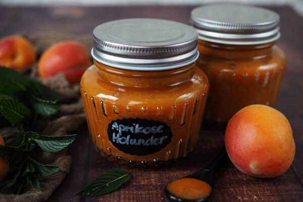 Aprikosen-Holunder-Marmelade - Wiewowasistgut