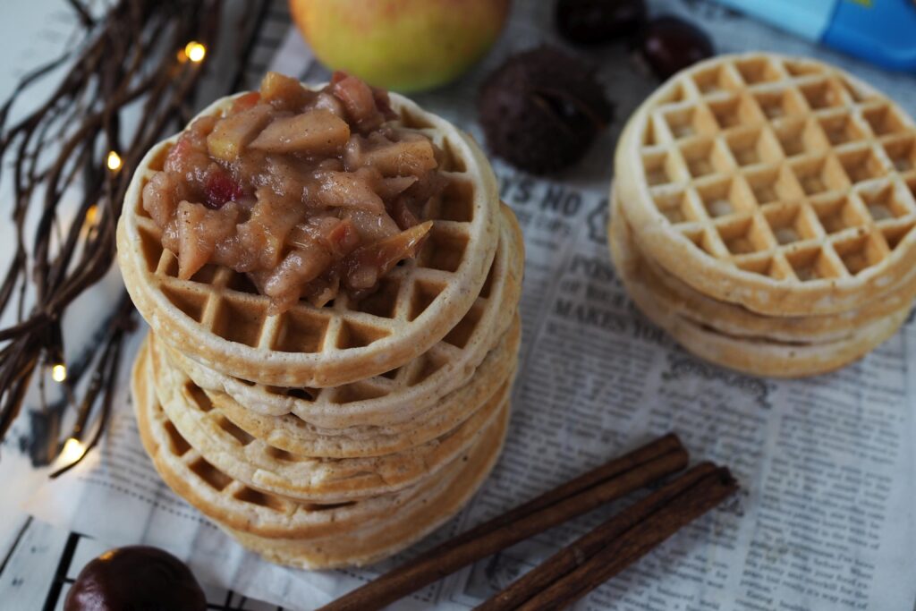 Herbstwaffeln mit Bratapfel (gerne zuckerfrei)