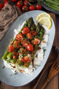 grillspargel-auf-burrata