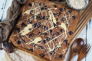 proteinreiche-kichererbsen-blondies