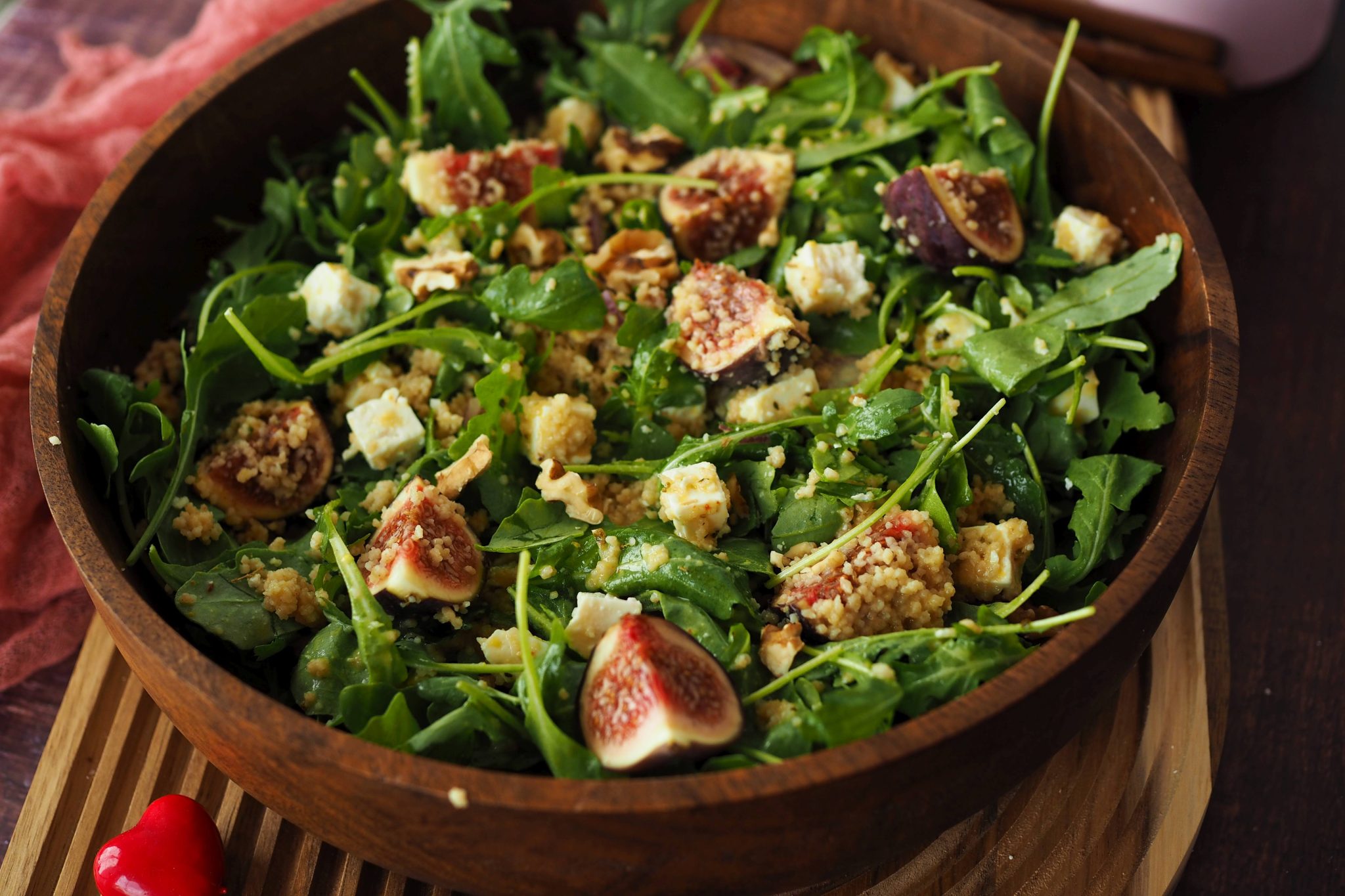 Blitzschneller Rucola-Feigen Salat mit Senf-Dressing - Wiewowasistgut Blitzschneller Rucola-Feigen Salat mit Senf-Dressing - Wiewowasistgut