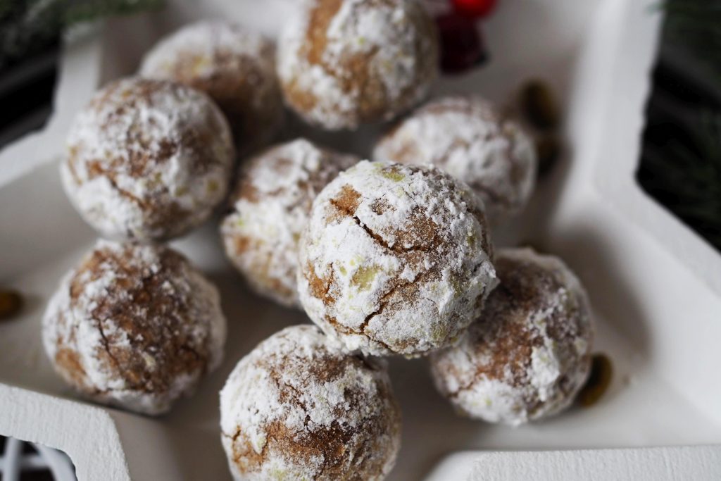 pistazien-crinkle-cookies-einfaches-rezept-fuer-weiche-weihnachtskekse