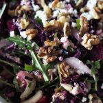proteinreicher-wintersalat-mit-feta-walnuessen-roter-bete
