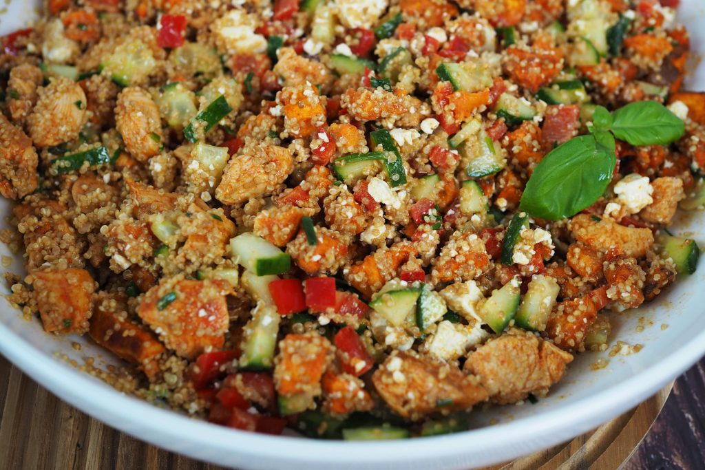 Quinoa?Hähnchen?Salat: Proteinreicher Sattmacher für Meal-Prep & Alltag