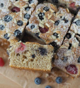 beeren-nusskuchen-tonkabohne-schnell-kuchen