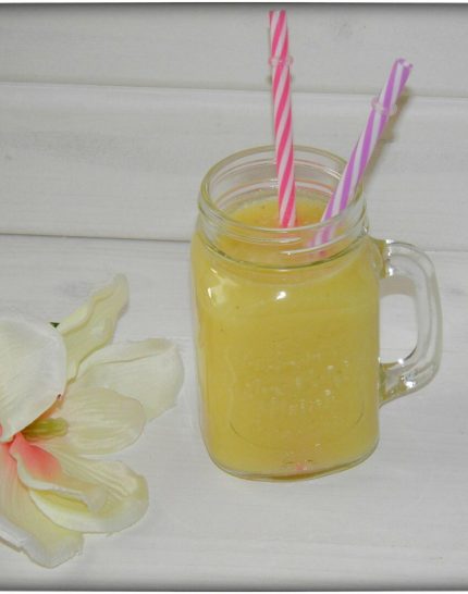 Birnen-Ananas-Ingwer-Smoothie