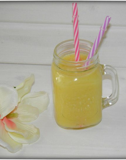 Birnen-Ananas-Ingwer-Smoothie