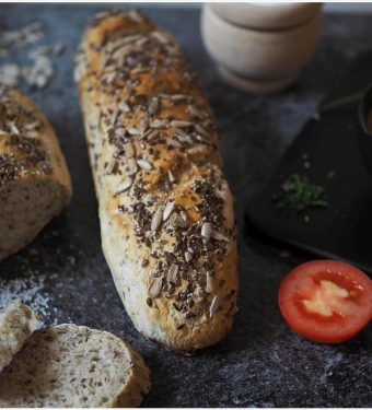 kerniges-koerner-baguette-saaten-geroestete-tomatensuppe-vollkorn-dinkel